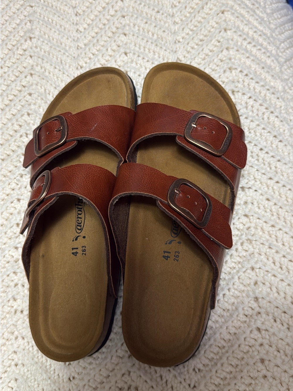 Women’s Double-Buckle Slide Sandals in Chestnut Brown